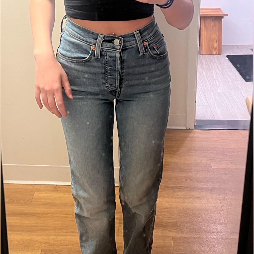 Levi’s Jeans - Picture 2 of 2